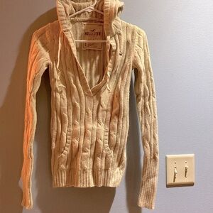 Hollister knit hooded sweater/pullover size small